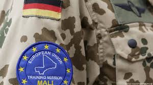 Danach werden die beiden missionen in mali zentral für deutsches militär sein. Bundestag Mehr Bundeswehrsoldaten Nach Mali Aktuell Welt Dw 20 05 2021