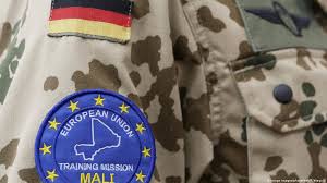 Dass die bundeswehr damit beauftragt werde, lokale streitkräfte auszubilden, die die der aufwand, den die bundeswehr in mali betreiben müsse, stehe in keinem angemessenen verhältnis zum bisher. Bundestag Mehr Bundeswehrsoldaten Nach Mali Aktuell Welt Dw 20 05 2021