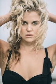 Juliet Godwin's Instagram, Twitter & Facebook