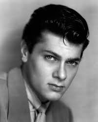 images?q=tbn:ANd9GcT49lEO_QWEPkFZq5s0rEy