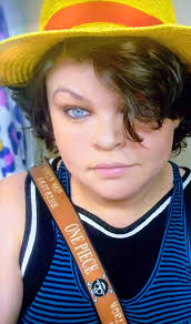 Hello my name is Holly, I am looking for friends and also gamers for my  community. We play a variety different games. Casual as well mainly! I'm 32  years old. Country girlie