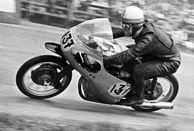 Eric Hinton zemřel ve věku 81 let