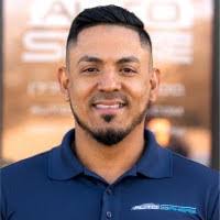 Marlon Canales's Instagram, Twitter & Facebook