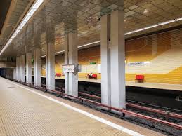 Metros em centímetros (m em cm) calculadora de conversão para conversões de comprimento, com tabelas e fórmulas complementares. Timpuri Noi Metro Station Wikipedia