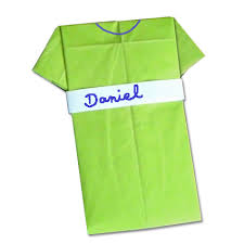 20 serviettes de table joyeux anniversaire en papier fuchsia proposé par vaisselle uniqueproduit de dimensions 16,5x16,5 cm et de forme carrée. Pliage Serviette T Shirt Pliage Origami Tete A Modeler