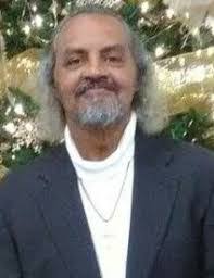 Danna Phillips's Instagram, Twitter & Facebook