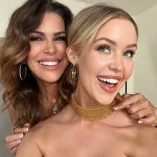 LYNNE CURTIN COLLECTION (@lynnecurtincollection) • Instagram photos and  videos