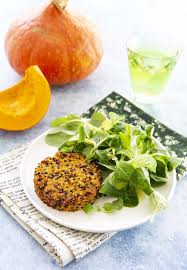 Galettes Au Fromage Courge Et Quinoa Recettes De Cuisine Club Carotte Recette Recettes De Cuisine Recette Quinoa