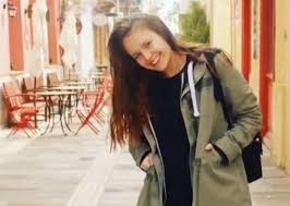 Οι γιορτές βρίσκουν τον απόστολο γκλέτσο για τελευταία φορά στη θέση του δημάρχου στυλίδας και εκείνος δηλώνει έτοιμος να βουτήξει και φέτος. Apostolos Gkletsos Ti Zhtaei Apo Ton Syntrofo Ths Korhs Toy