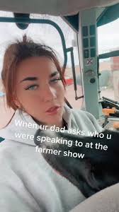 Robyn Dunbar🐏🐏 (@robynnsheep)