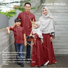 Gamis merupakan salah satu busana muslim untuk wanita hijabers. Gamis Dannis Sarimbit Gamis Chic