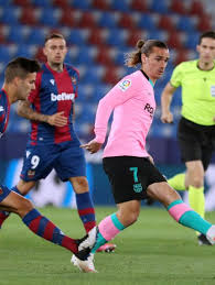 Levante are set to host barcelona at the estadi ciutat de valencia on tuesday evening in a match of round 36 that could secure survival for one or put the other momentarily at the top of the la liga table. Oc6wtr8pbxvfpm