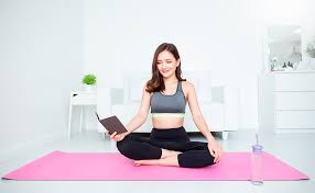7 Reasons Every Yogi Should Read Light On Yoga By B K S Iyengar Yoga Practice