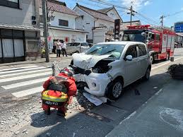 車が電柱なぎ倒す 20代男性運転手がけが 福島・会津若松市 | TBS NEWS DIG