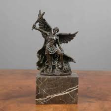 The church is home to the parish, which was established august 30, 1956 by clemente micara cardinal vicar with the decree neminem fugit. Scultura In Bronzo Arcangelo Michele Statue
