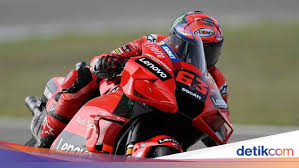 Daftar klasemen motogp 2021 terbaru usai race hari ini lengkap peringkat poin motogp, poin moto2, dan moto3, klasemen tim dan konstruktor dalam bentuk tabel. Klasemen Motogp 2021 Francesco Bagnaia Geser Fabio Quartararo Idnbuzz