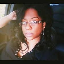 Tracye L (@Tracye_L_B)