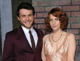 Alden ehrenreich gay