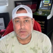 Dylan Toth (@dt_13_)