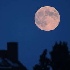 Translation of 'vollmond' by in extremo from german to english. Wie Gross Ist Der Einfluss Des Vollmonds Auf Den Menschen Wirklich Gesundheit