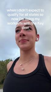 🫨🫨 (@sophiasspam35)’s videos with right down the line