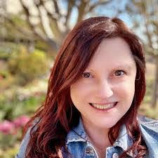 Heather Hagar's Instagram, Twitter & Facebook