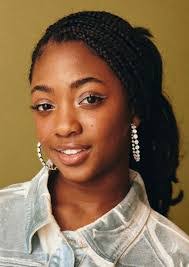 Michelle Carruthers's Instagram, Twitter & Facebook