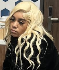 How to return a lost purse to its owner Caitlyn Breen in Redbrook?