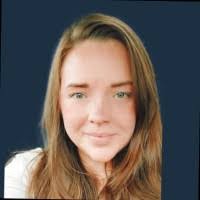 Caitlin Sutherland's Instagram, Twitter & Facebook