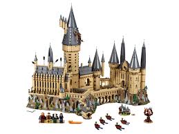In addition to hbo, the rights of the harry potter series will switch from disney/abc to nbcuniversal in 2018, according to the new york times. Hogwarts Castle 71043 Harry Potter Buy Online At The Official Lego Shop Us