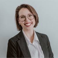 Liz Landry's Instagram, Twitter & Facebook