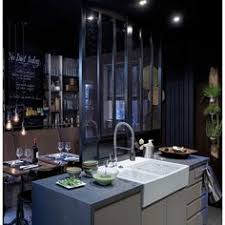 Le lit double à l'arrière de l'hymer free s 600 offre suffisamment de place pour des nuits reposantes. 49 Idees De Evier Evier Evier A Poser Evier Timbre