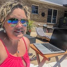 Cheryl Smithson's Instagram, Twitter & Facebook