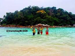 Dilansir dari laman reservasi online traveloka, tribun travel merangkum 7 hotel dan penginapan murah di. 22 Tempat Wisata Di Kabupaten Batubara Pariwisata Sumut