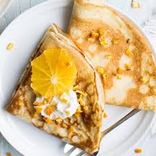 Letakkan kembali di atas teflon dan masak dengan api kecil saja supaya tidak gosong. Cara Membuat Crepes Dengan Teflon Enak Dan Mudah Dipraktikkan Di Rumah Lifestyle Liputan6 Com