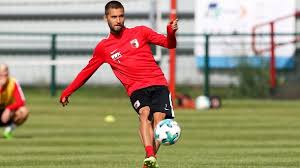 Leitner made a total of 53 appearances in all competitions for norwich, scoring two goals. Wieder Verliehen Der Lange Abstieg Des Moritz Leitner