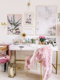 30 Girly Pink Home Office Ideas That You Want To Work All Day Page 20 Of 38 Vimdecor Pink Home Offices Chic Office Space Home Office Decor