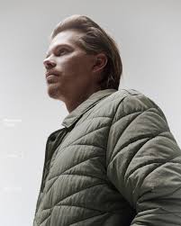 Exotic, seductive, painstakingly remote and known to lure travelers to jump  ship. Some may taste its tropical fruits, never to return home. Welcome to  Tahiti