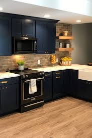 Dark brown kitchen cabinets with black appliances. Black Appliances Kitchen Cabinet Styles
