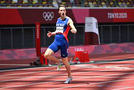 Karsten warholm of norway absolutely pulverized his own world record tuesday in tokyo to win gold in one of the greatest hurdling races in . Athletics Warholm Destroys World Record To Win 400m Hurdles Gold Reuters