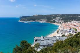 Sesimbra is close enough to lisbon to allow day trips to visit the beautiful beach. Apartamento Sesimbra Vista Mar Portugal Booking Com