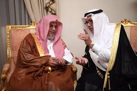 معالي الشيخ صالح بن حميد يشر ف مآدبة عشاء الدكتور محمد بن عثمان مليباري صحيفة نبض العرب