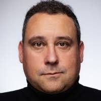 Vincent Oakley's Instagram, Twitter & Facebook