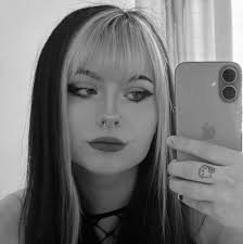 Update: card owner has been found ♥️ Does anyone who this is? the card has  been delivered to my house & and I've tried to find a 'sky wells'