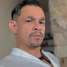 Ninel Conde lanzó comentarios pasivo agresivos a Aarón Mercury en la  Fiesta. 🤐❌️ Ninel: "pero no digas mam4das wey ya si no, neta, me encargo  que Joel acabe contigo" #LaCasaDeLosFamososMx #LCDFMX3 #NinelConde #