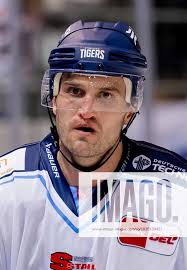 Mark Alt . EHC Red Bull Muenchen gegen Straubing Tigers, Eishockey, DEL,  59. Spieltag, Saison