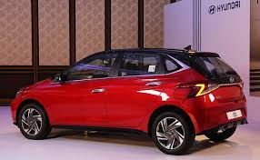 The i20 active is the crossover car from hyundai which will directly compete with this design philosophy can be easily seen in the new hyundai elite i20, santa fe etc. Hyundai I20 Price In India 2021 Reviews Mileage Interior Specifications Of I20