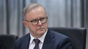 Kate Middleton cancer battle: Family 'cocoon' after shock statement