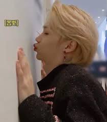 Blonde Chan will always remain superior. ✨