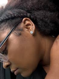 What happens in between clients? Some salons clean… Some catch up